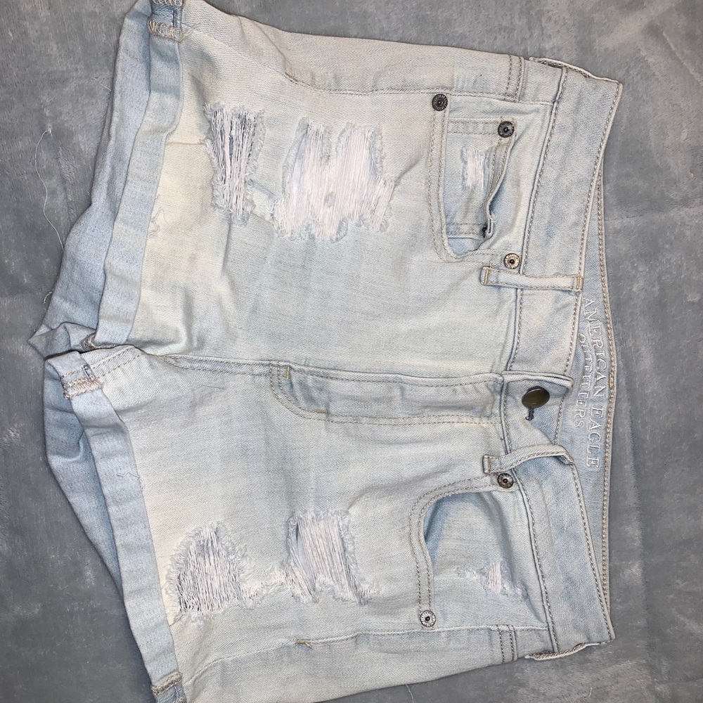 Light-Wash High-wasted Jean Short